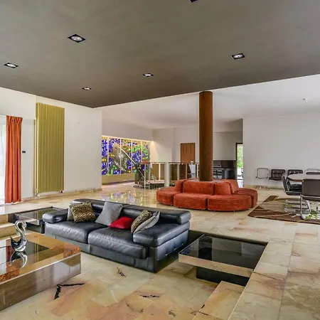 Villa Vintage With Indoor Swimming Pool Strasbourg