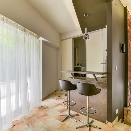 Vintage With Indoor Swimming Pool *